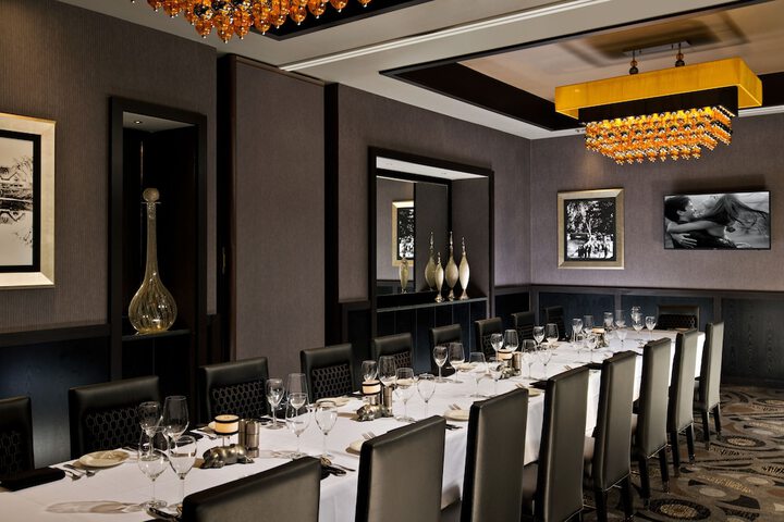 Dining 44 of 55