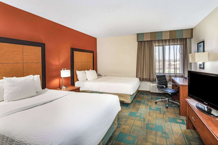 Room 15 of 25