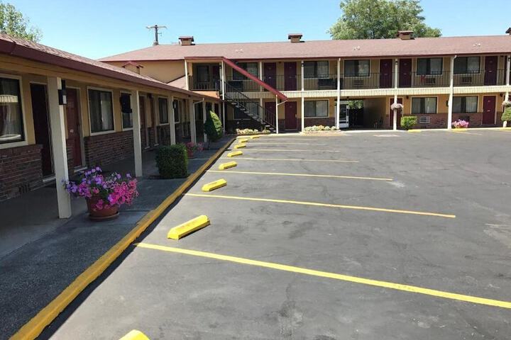 Klamath Motor Lodge