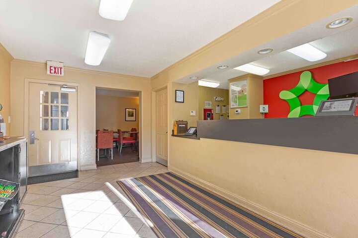 Extended Stay America Suites Washington DC Falls Church