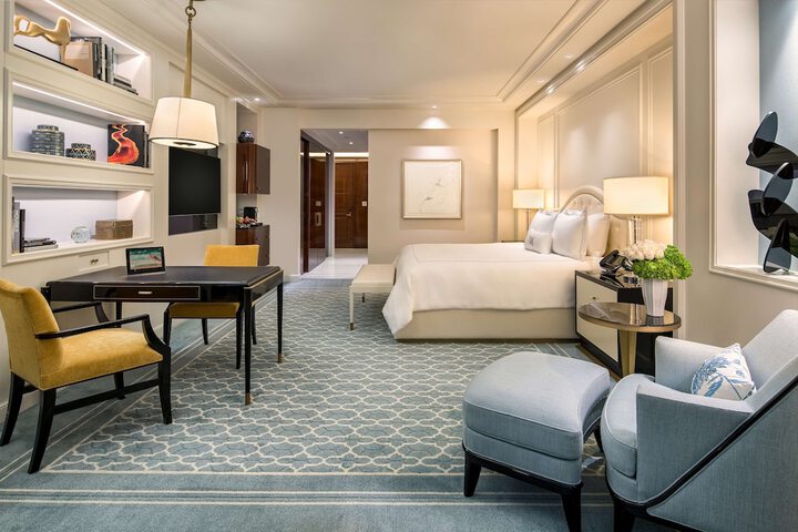 Room 60 of 132