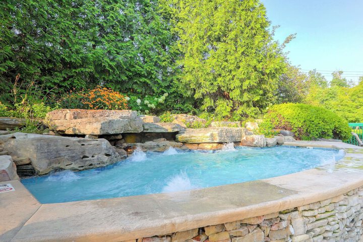 Pool 30 of 73