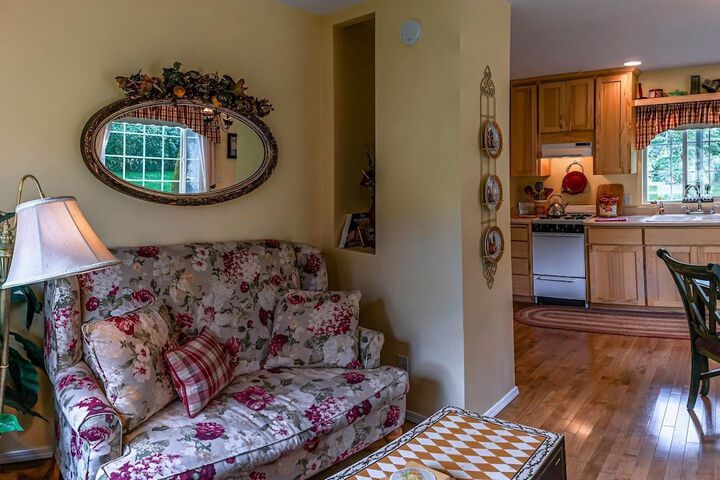Romantic Rogue River Cottage Near Del Rio Winery