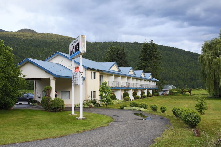 Hotel 7 of 59