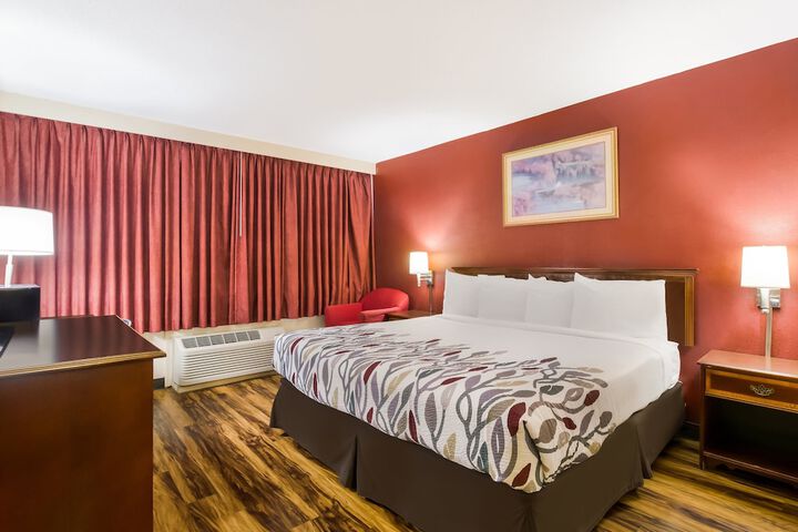 Room 19 of 34
