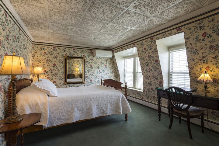 Bay View Inn