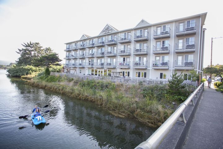 Hotel 4 of 49