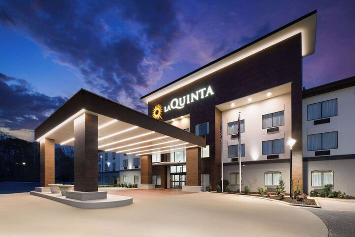 La Quinta Inn & Suites by Wyndham Meridian