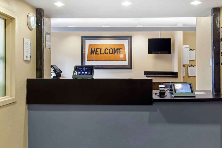 Hotel Interior 10 of 28