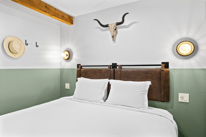 Room 39 of 52