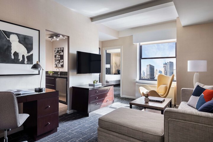 Room 16 of 52