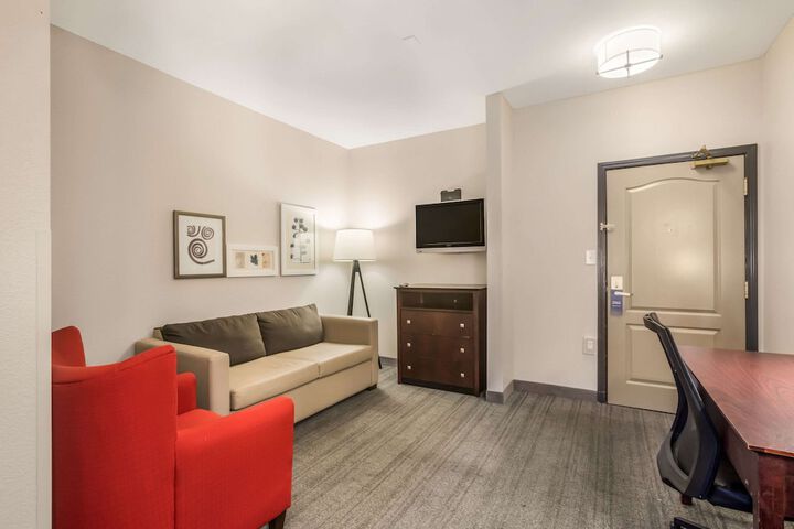 Room 35 of 48