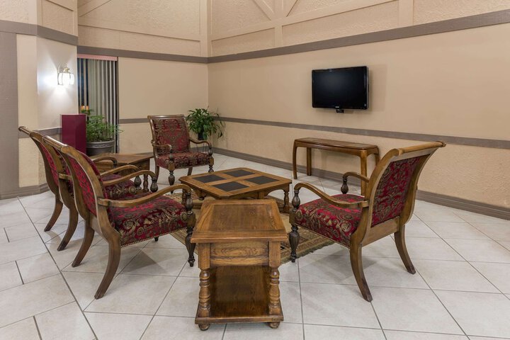 Hotel Interior 12 of 137