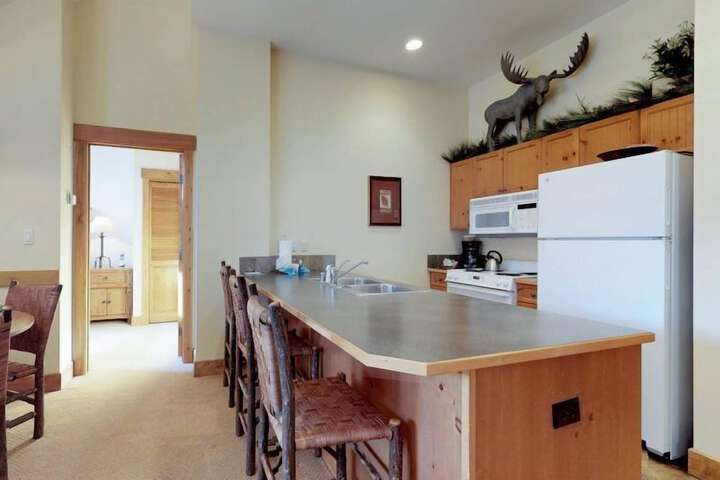2 Bedroom Colorado Vacation Rental situated in River Run Village Steps from the Summit Express Gondola
