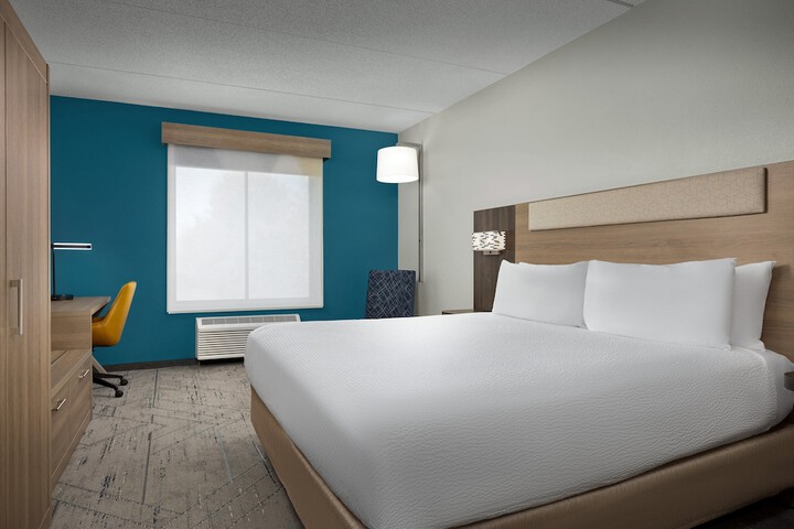 Room 15 of 47