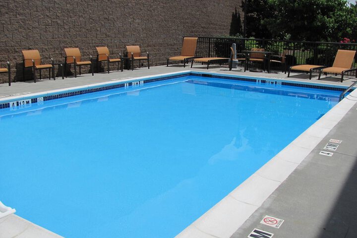 Pool 4 of 38
