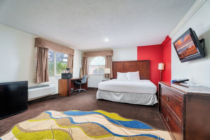 Room 18 of 21