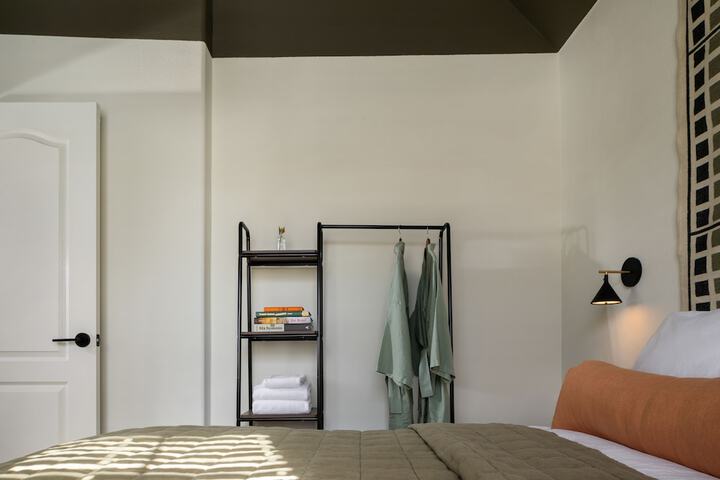 Room 18 of 41