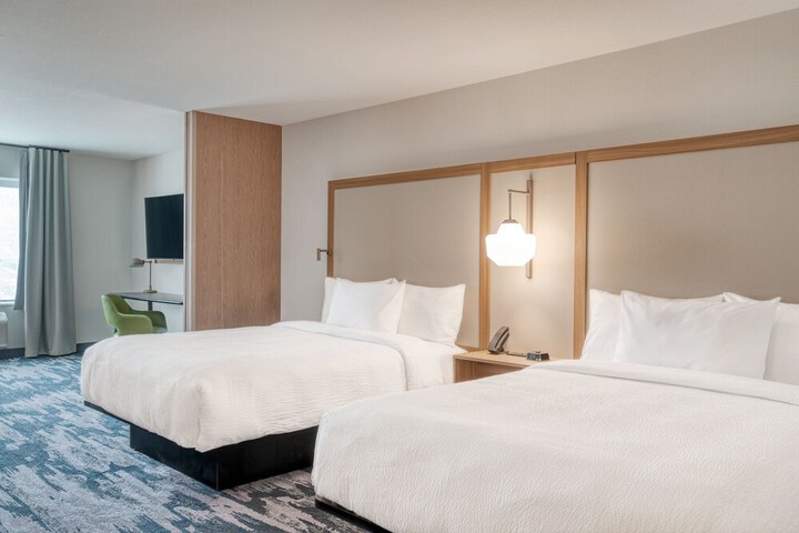 Room 15 of 22