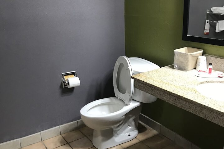 Room 56 of 68