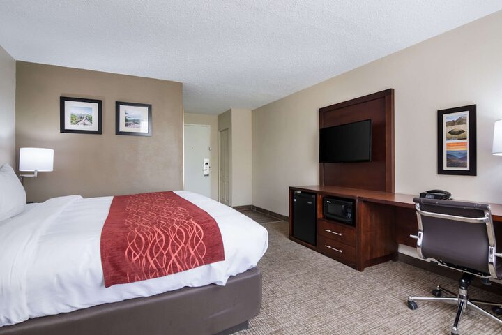 Room 15 of 36