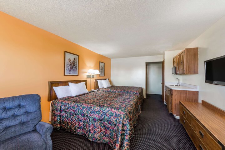 Room 22 of 35