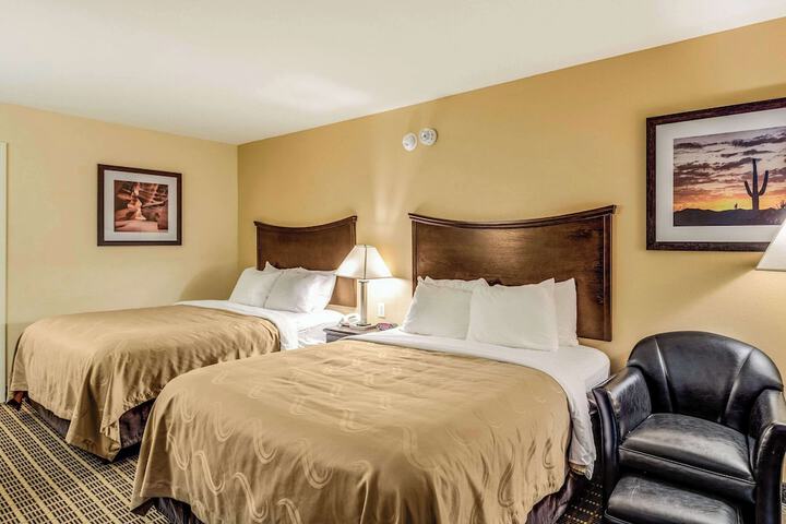 Room 40 of 60