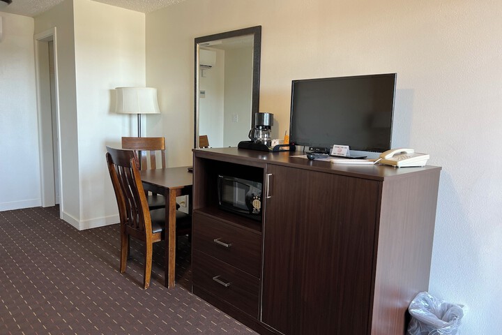 Room 127 of 143