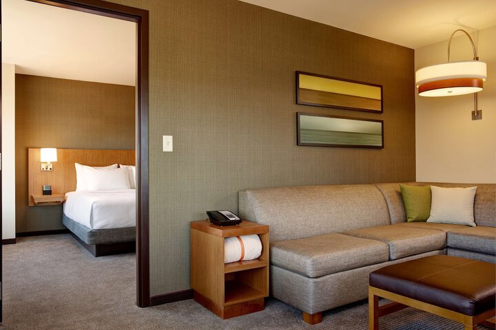 Hyatt Place Arlington / Courthouse Plaza