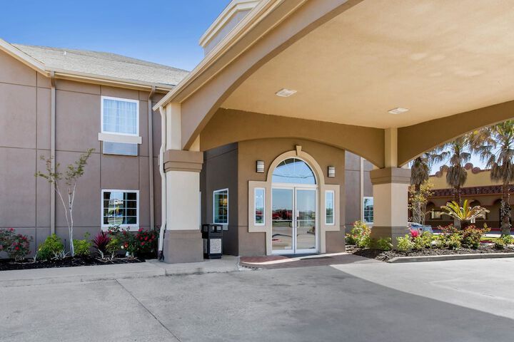 Hotel 7 of 120