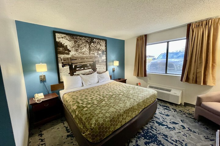 Room 28 of 31