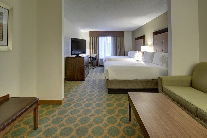 Room 12 of 46