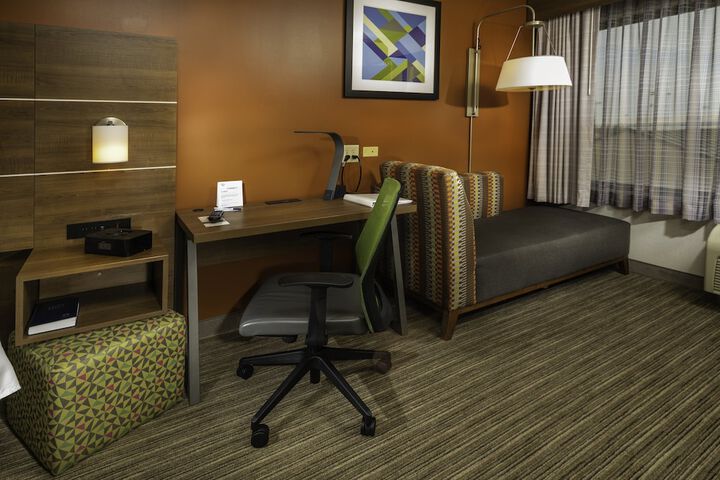 Room 22 of 50