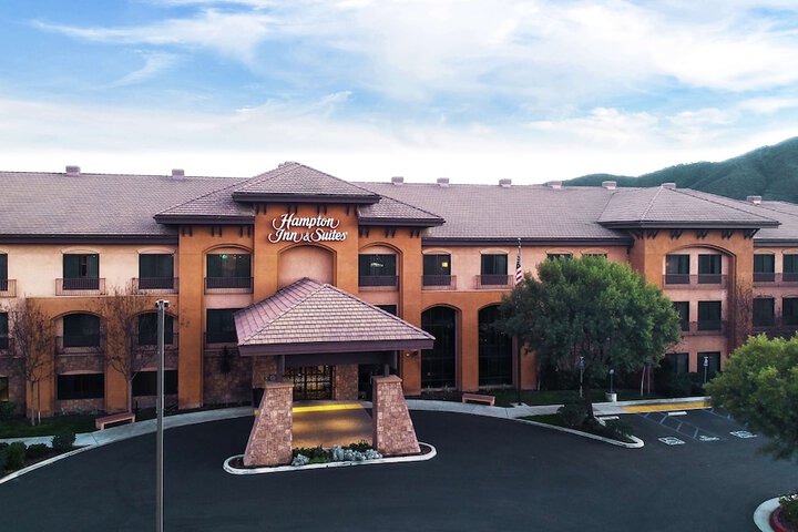 Hotel 2 of 72
