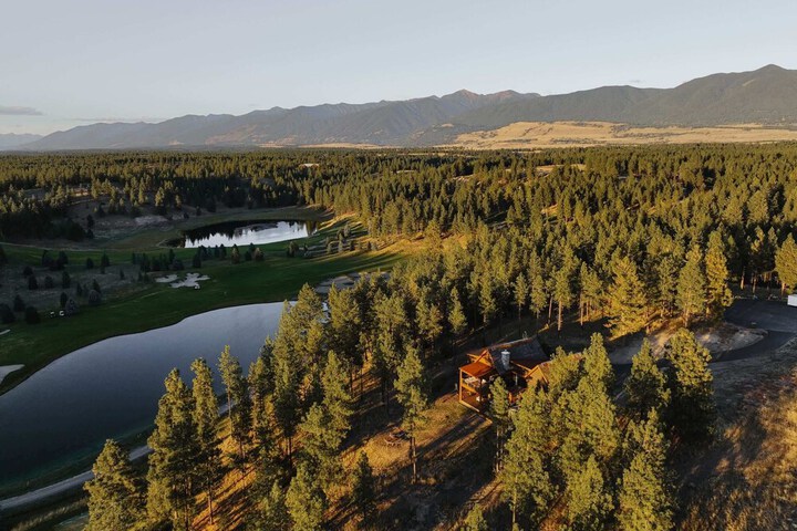 Wilderness Club Haven for 12!