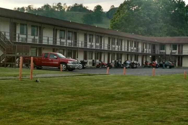 Marlinton Motor Inn