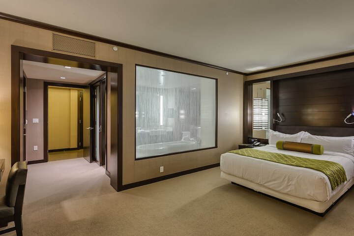 Room 108 of 122
