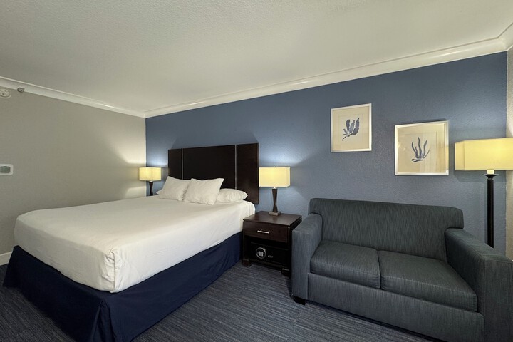 The Pacific Inn