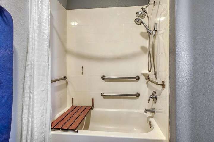 Best Western Lake Conroe Inn