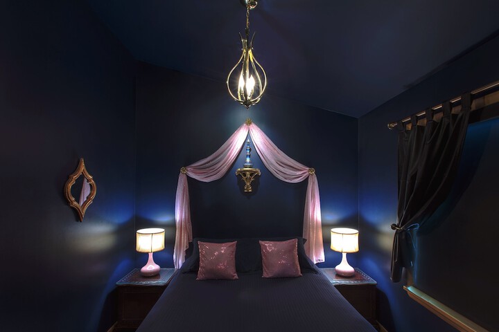 Room 47 of 168