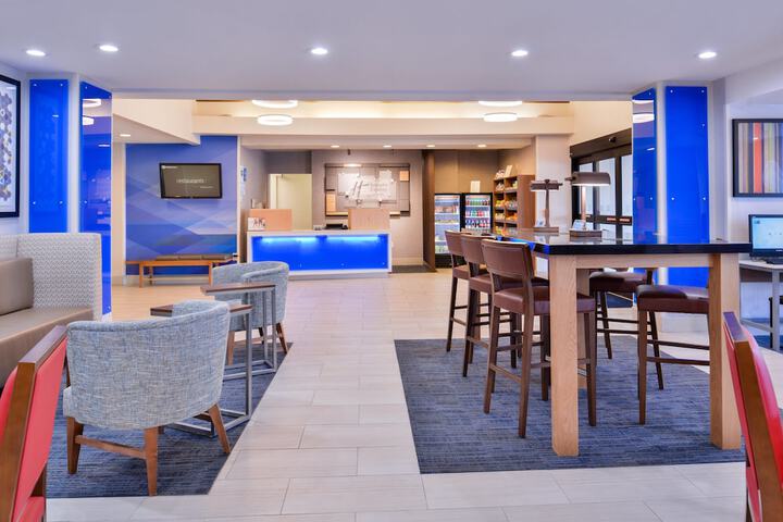 Holiday Inn Express & Suites Selma by IHG