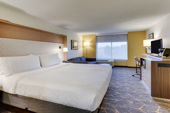 Holiday Inn Staunton Conference Center by IHG