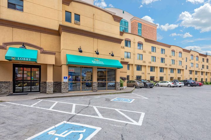 Hotel 3 of 56