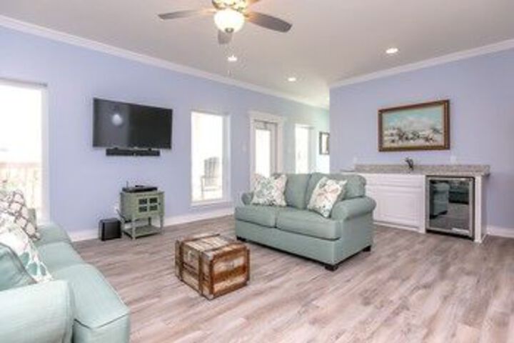 5BR 4 5BA Newly Built Luxury Beach House by RedAwning