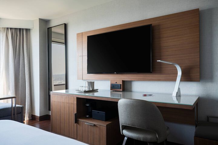 Room 38 of 76