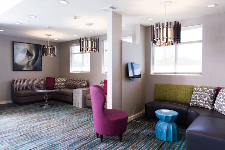 Hotel Interior 10 of 31