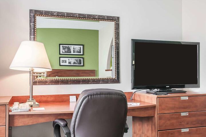 Sleep Inn & Suites Conference Center and Water Park