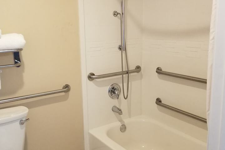 Room 14 of 39