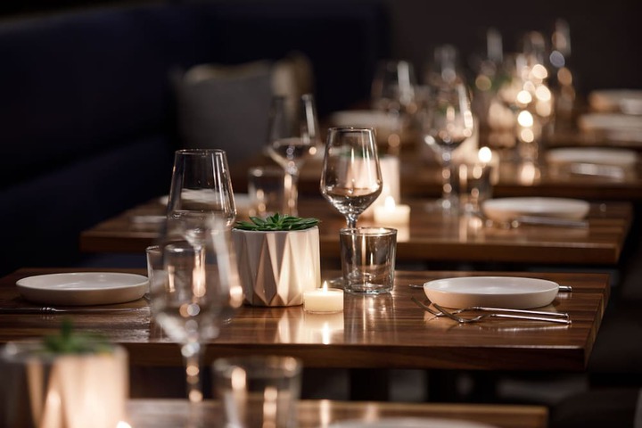 Dining 60 of 64