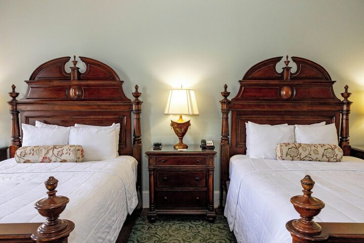 Room 44 of 65